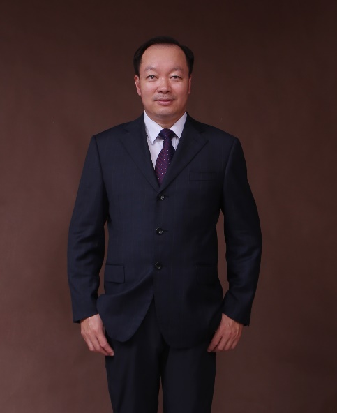 李栋